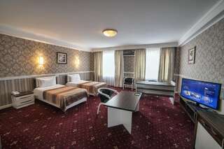 Отель Hotel Orto Asia Ош Стандартный двухместный номер с 2 отдельными кроватями-6